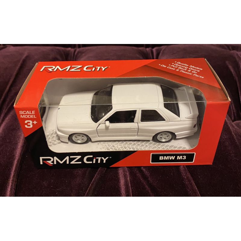 โมเดลรถ BMW M3    850