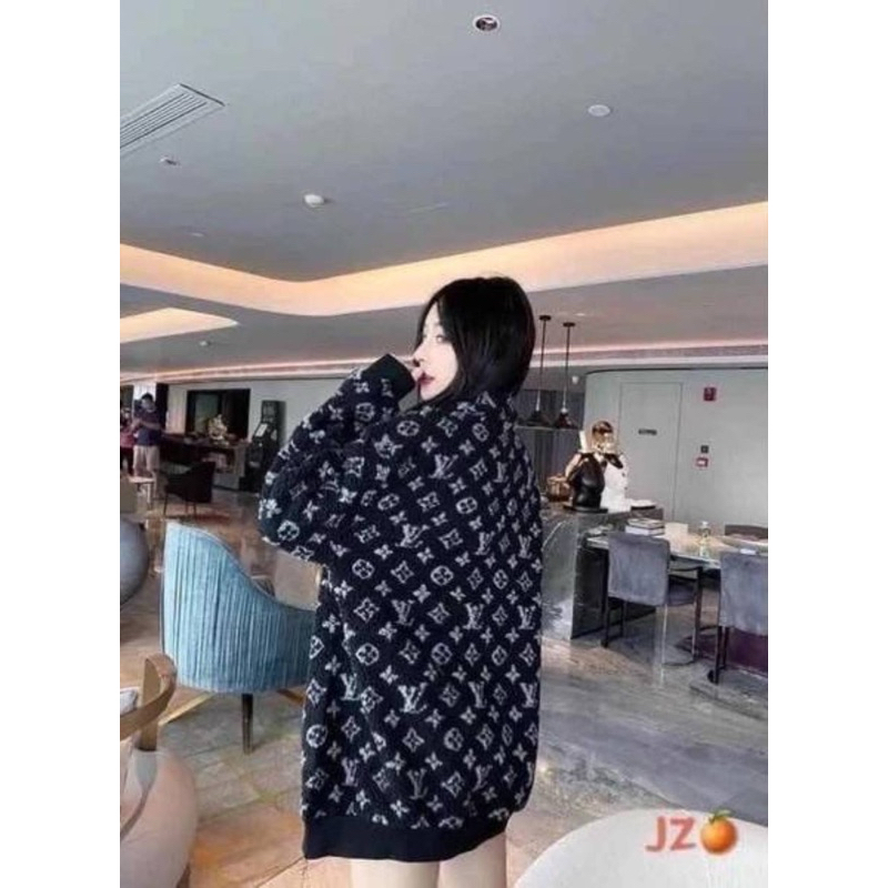 เสื้อไหมพรมสีฮู๊ต  เนื้อผ้าไหมพรมละเอียด นุ่มใส่สบาย  งานสวยมากคะ - รูปที่ 4