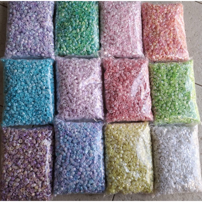 ลูกปัดตกแต่งดอกไม้สีรุ้ง และ สีหวาน และ สีด้าน สำหรับงาน DIY