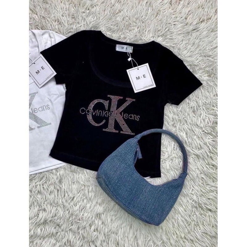 รวมเสื้อครอปตัวสั้น คอUงานป้ายM.Eคอยูเนื้อผ้ายูนิโคล่ ปักเบรนด์ดัง ราคา ถูกที่สุด ดีลบีเคเค แกลเลอรีภาพที่ 9
