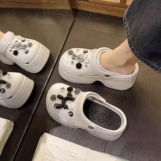 XWbrand มาใหม่ปังมาก รองเท้าหัวโตแฟชั่น เสริมส้นให้หนาๆเลย มาพร้อมตัวติดน้องหมาสีดำ วัสดุคุณภาพดี คุ้มค่าคุ้มราคาแน่นอน