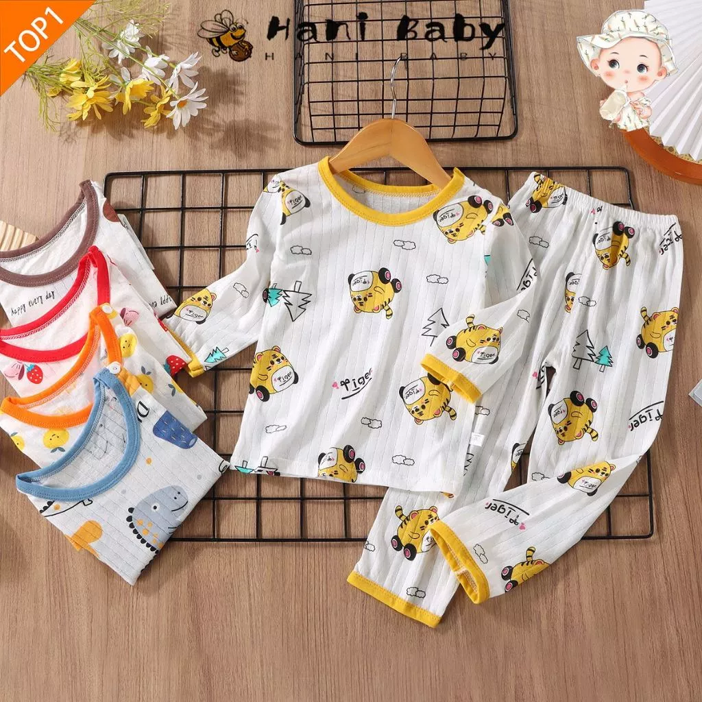 ชุดนอนเด็ก เซต 2 ชิ้น เสื้อ+กางเกงขายาว คอกลม ลายน่ารัก สบาย เนื้อผ้านุ่มนิ่ม