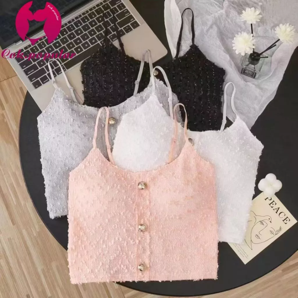 #252 เสื้อครอปสายเดี่ยว ผ้าลูกไม้แต่งกระดุมทอง สีหวานสวย สม๊อคหลัง สินค้าพร้อมส่ง