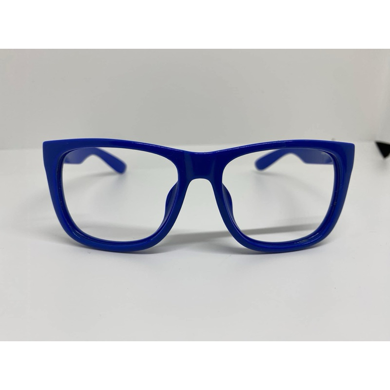 ขออนุญาตขาย Rayban rb4165f justin  💯💯💯  ขนาด58[]16  145   มีเพียงกรอบ นำไปตัดเลนส์ได้ครับ   สภาพดูดี