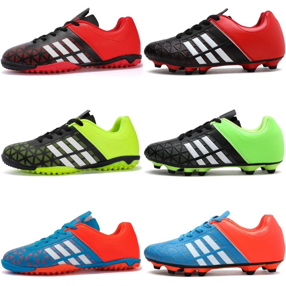 การจัดส่งอย่างรวดเร็ว รองเท้าฟุตบอล รองเท้าสตั๊ด กลางแจ้งเด็ก การแข่งขันสนามหญ้า ทั้งชายและหญิง 32-43