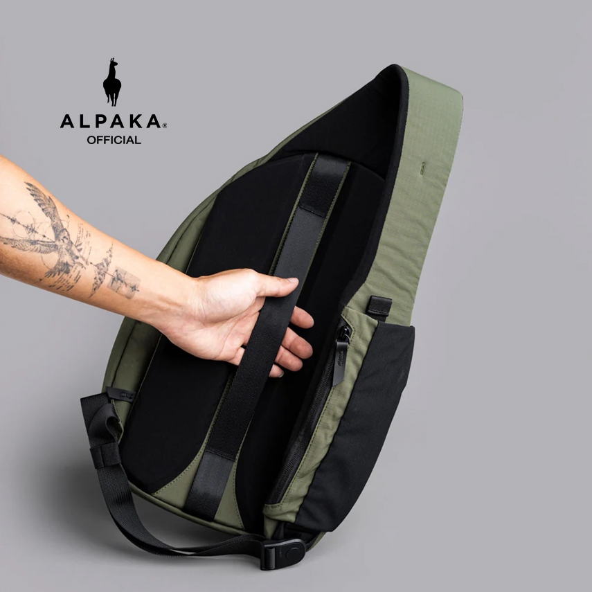 กระเป๋า Alpaka - Metro Crossbody Left / Right Shoulder Axoflux