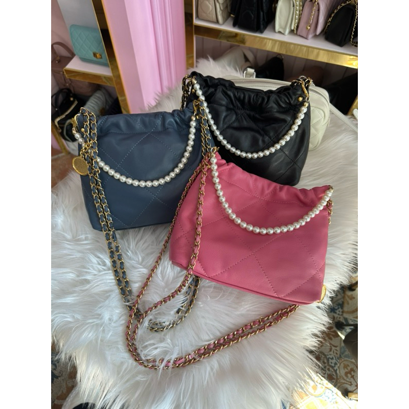 Oscar 19cm กระเป๋าหนังแกะ แบรนด์ Lovera