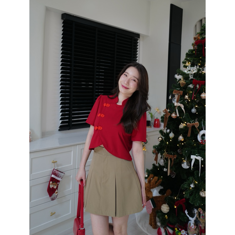 เสื้อคอจีน แดง (มี 2 ไซส์)กระดุมป้ายหน้า