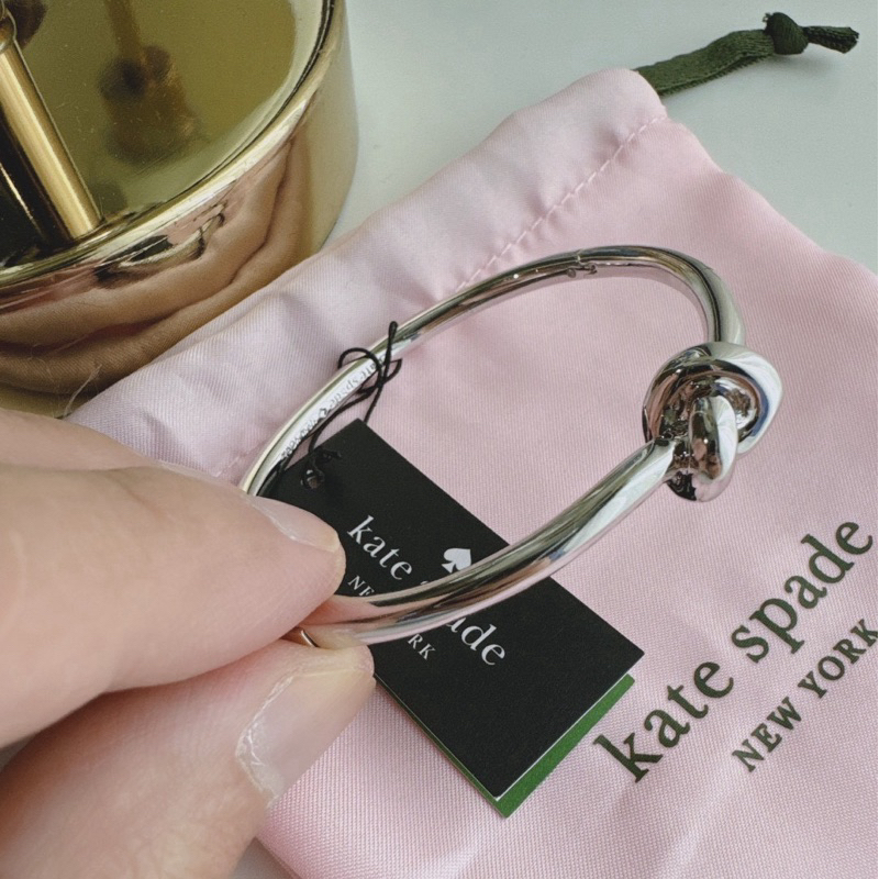 AD🎀(สด-ผ่อน) กำไล แคท สเปด O0R00065 O0RU2912 O0RU2678 O0RU2241 ไม่มีถุงผ้า Sailor's Knot Hinge Bangl