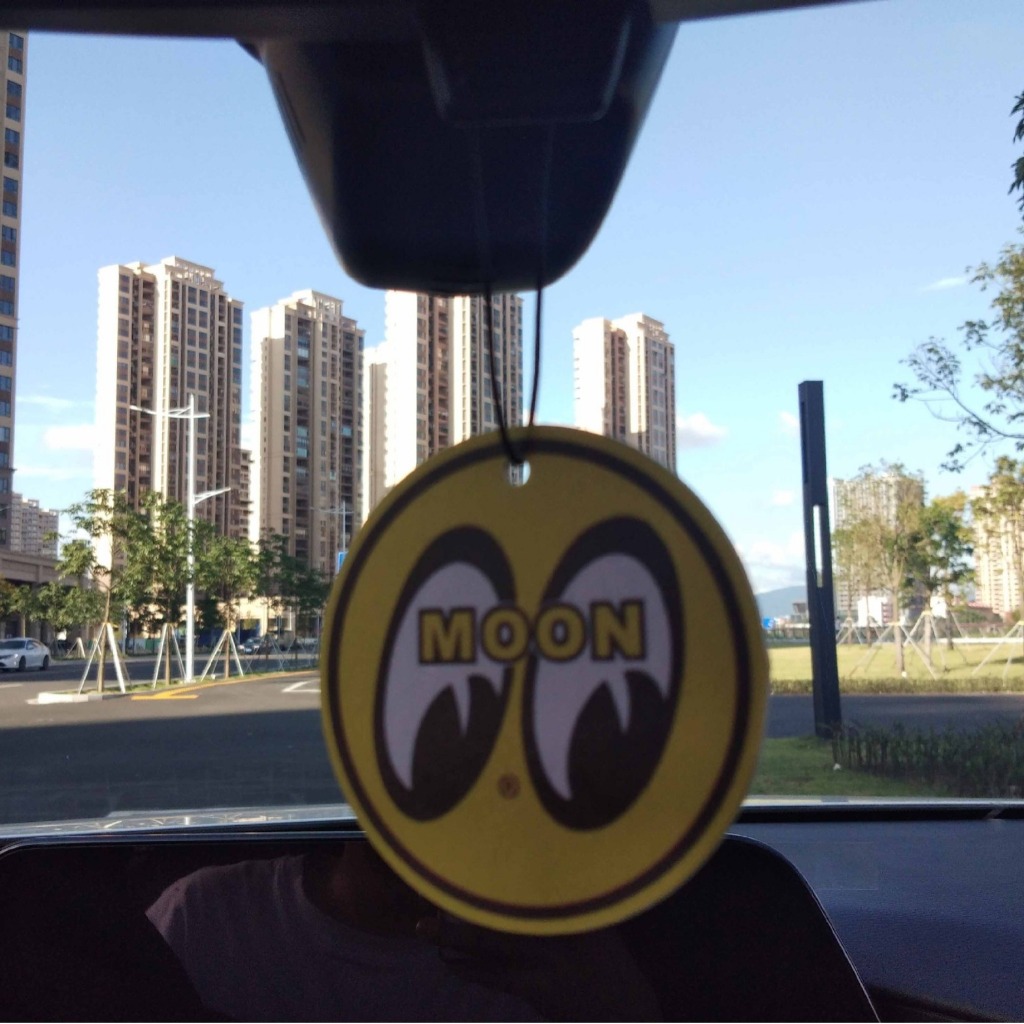 แผ่นน้ำหอม/จี้น้ำหอม/น้ำหอมปรับอากาศในรถยนต์/แผ่นน้ำหอมปรับอากาศ/น้ำหอมรถยนต์/mooneyes/airfreshener/มูนอาย/ส่งจากไทย