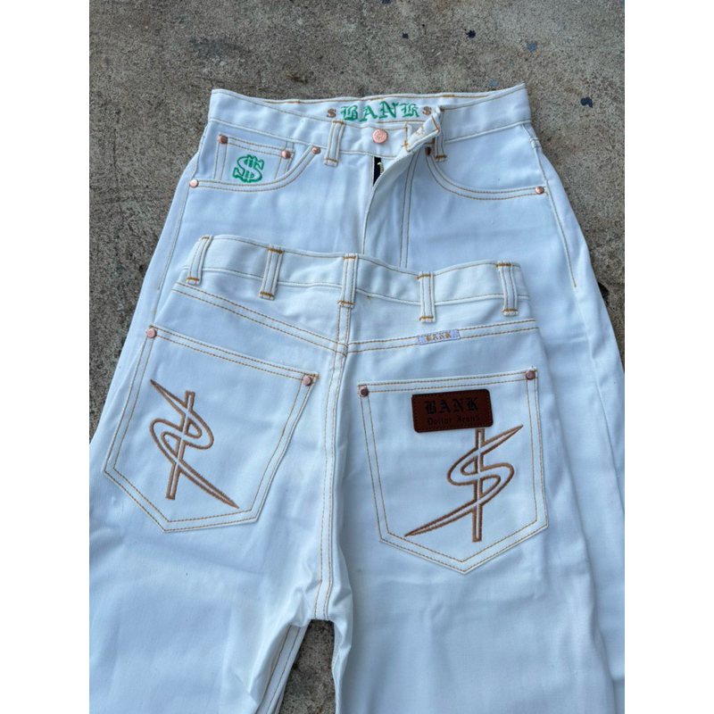 กางเกงยีนส์BANK Dollar สีขาว ผ้ายีนส์ 14.5oz ด้ายทอง ทรงกระบอกตรง ปลายขาเริ่มต้นที่8 ตระเข็บคู่