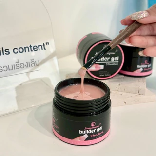 Builder gel ต่อเล็บ standard อย่างดี ไม่ร้อนหน้าเล็บ มีสองสีให้เลือก ขึ้นฟอร์มได้เป๊ะ เนื้อแน่น ทรงสวยแข็งแรง แน่นทน