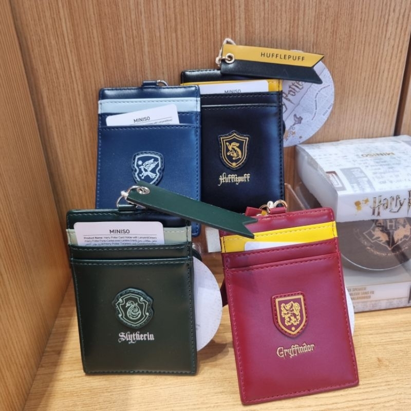 กระเป๋าห้อยคอใส่บัตรแฮร์รี่พอตเตอร์ ลิขสิทธิ์แท้มินิโซ Harry Potter x miniso