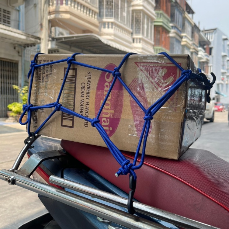 [แบบหนา ไม่ย้วย] ตาข่ายคลุมตะกร้ามอไซค์ 35x35ซม ผลิตในไทย คลุมตะกร้าหน้ารถ ยึดหมวกกันน็อค ตะขอยึด6ตััว ตาข่ายเอนกประสงค์ - รูปที่ 4