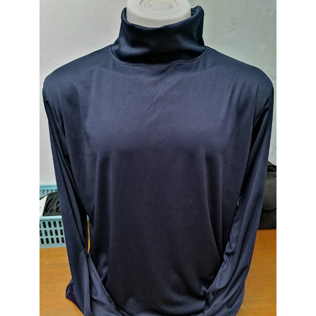 เสื้อคนงานแขนยาว คอเต่า ผ้าไมโคร หนา 145 แกรม สีกรมปลายแขนจั้ม