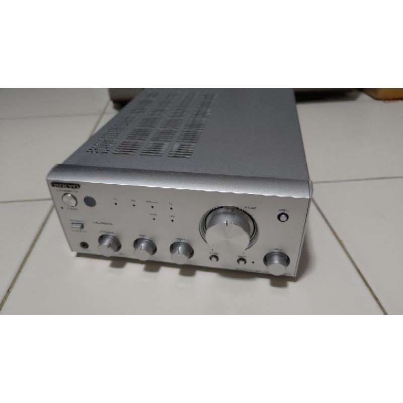 Amplifier onkyo 100v มืสอง