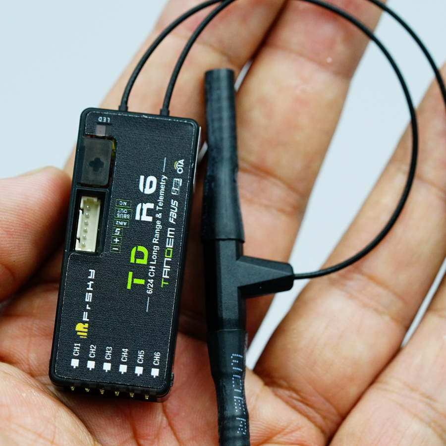รีซีฟ Receive FRsky 900 mHz TD R6