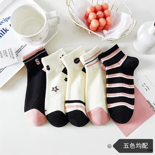 ถุงเท้าน่ารัก เซ็ต 5 คู่ ถุงเท้าข้อสั้น จัดเซท 5 ลาย สีสันสดใส มีหลายสีให้เลือก