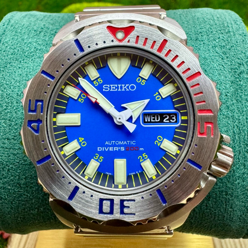 Seiko Blue Monster Limited Edition SKZ213K1