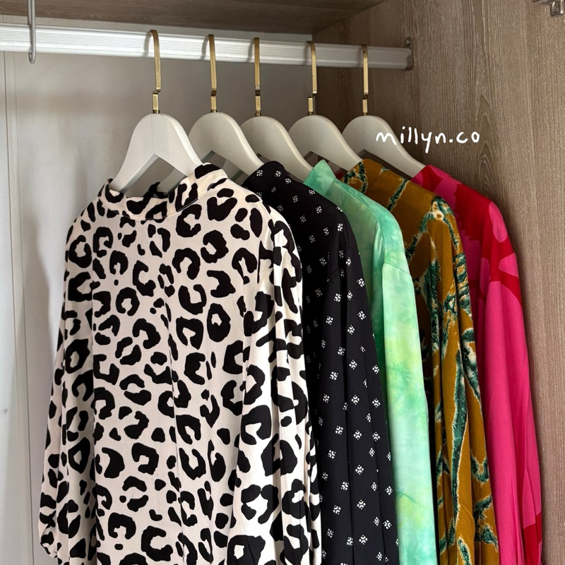 / smock sleeves blouse