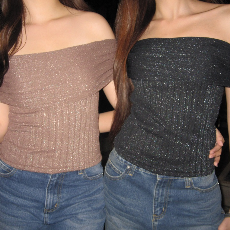 kelly top by Duex Studio เสื้อปาดไหล่ผ้าถักglitter
