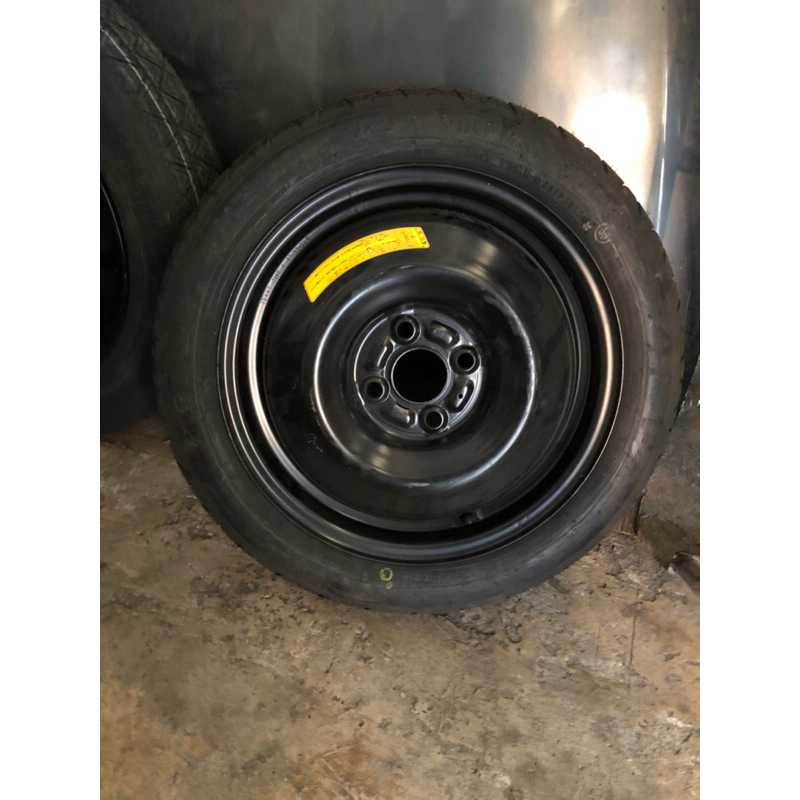 ล้ออะไหล่4รู100ขอบ15 ยาง135/70/15 มือสองจากญี่ปุ่น