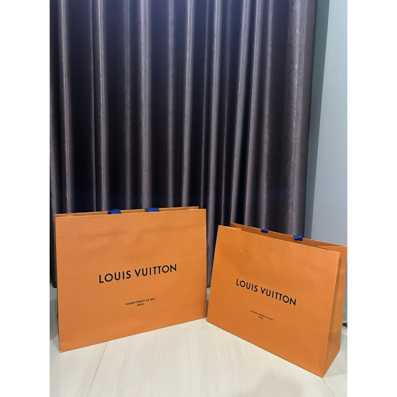 ถุงกระดาษแบรนด์เนม LOUIS VUITTON