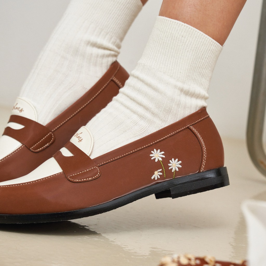Bread and Daisy (2090.-) Pre-Order