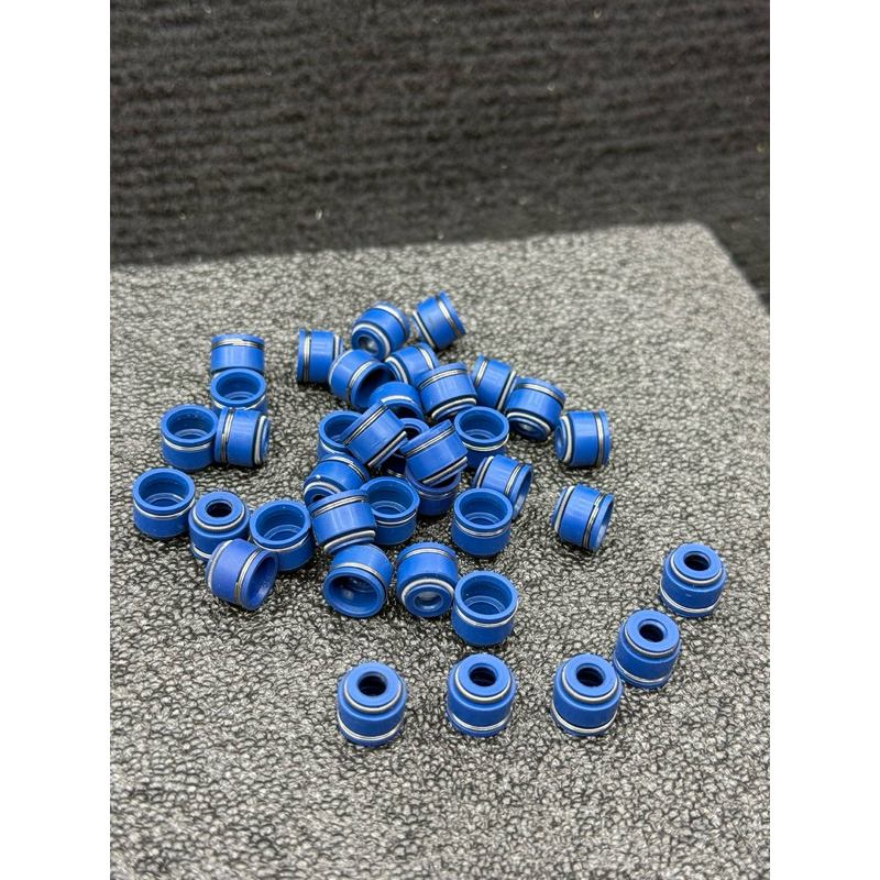 ซีลวาล์ว2ชั้น แกน4.5มิล ใส่กับฝา4วาล์วหรือรถที่แกนวาล์ว4.5ได้เลย ราคาต่อ1คู่ 1คู่เท่ากับ2ตัว