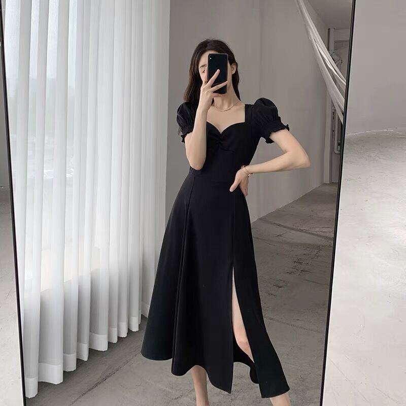 เดรสสีดํา ชุดราตรีชุดเดรสยาว black dress ทํางาน เกาะอก เสื้อผ้าแฟชั่นผู้หญิง น่ารัก ขาว โชว์หลัง แฟชั่น อัดพลีท