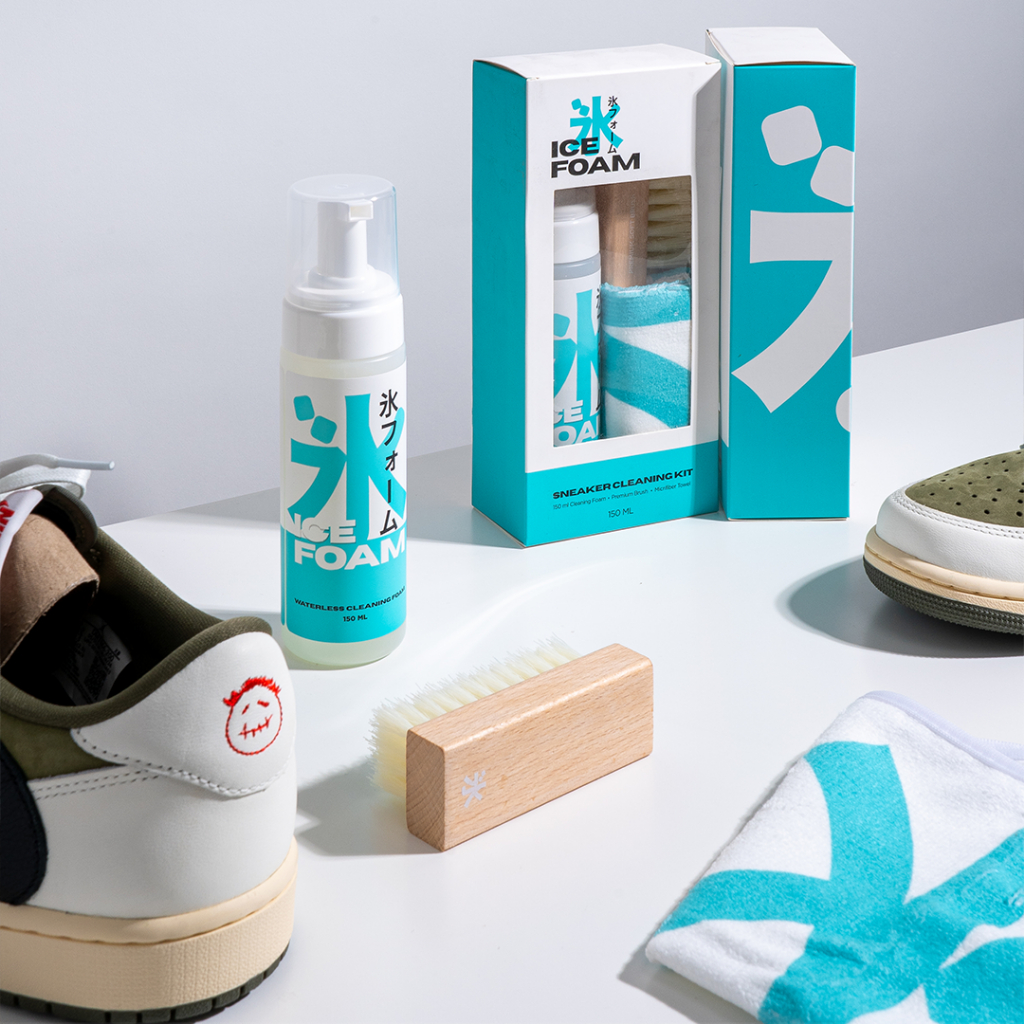 [ซื้อ 1 แถม 3] Icy Goods โฟมทำความสะอาดรองเท้า ซักรองเท้า ขัดรองเท้า ฟรีแปรง+ผ้าไมโคร