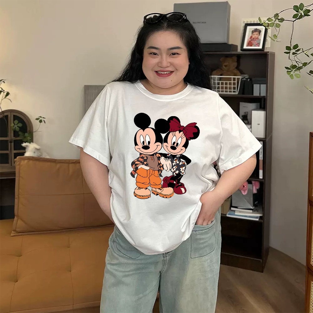 TeddyTee เสื้อยืดสำหรับสาวอ้วน สวมใส่สบาย เสื้อผ้าผู้หญิงไซส์ใหญ่ บาง ไซส์ใหญ่ ไม่หดตัว ผ้าเนื้อนุ่ม ลาย "มิกกี้มินนี่"