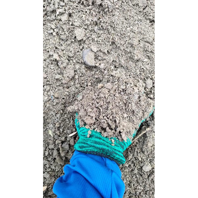 มูลวัวแห้งจากคอกวัว100%ตากแห้งสนิท2กก25฿