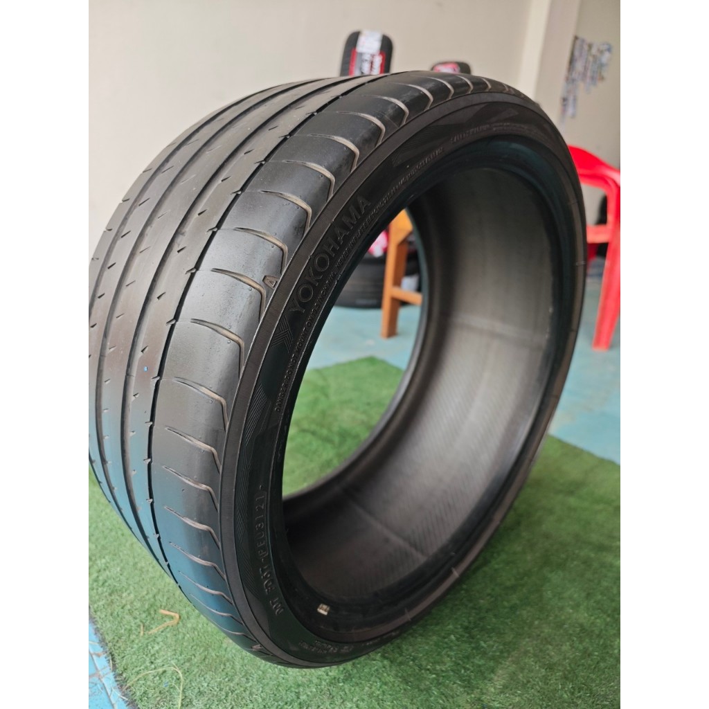 ยางเปอร์เซ็นต์ Yokohama ขนาด 275 30 R19  ยางปี 21  มีแค่ 1 เส้นราคา 1000 บาท
