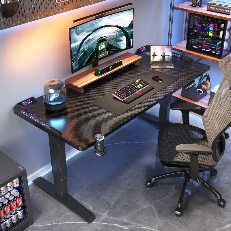 CREATIVE Electric Smart Desk โต๊ะทํางานปรับระดับไฟฟ้า โต๊ะเกมมิ่งปรับระดับไฟฟ้า สีดำ ผิวคาร์บอนไฟเบอร์ โต๊ะไฟฟ้า โต๊ะคอม โต๊ะทํางาน โต๊ะไฟฟ้า แสง RGB การปรับความสูง Gaming Table โต๊ะเกมมิ่งปรับระดับได้ สินค้าเป็นที่นิยม ราคาประหยัด ต้องมี