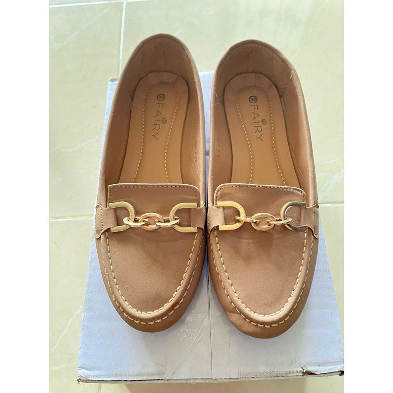 รองเท้าโลฟเฟอร์ loafer
