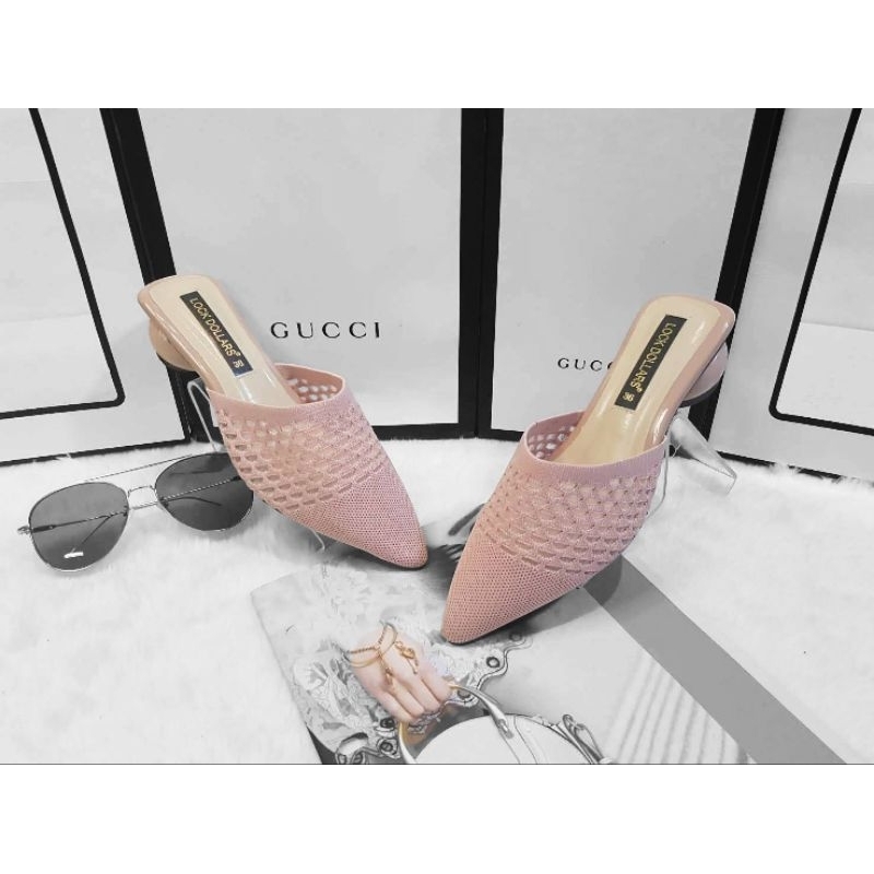 รองเท้าเปิดส้น ไซส์ใหญ่ แบบส้นกลม ส้นสูง 1 นิ้ว SIZe 36 - 45 Bigsize แบบผ้าไหมพรม ยืดตามเท้า สไตส์เกาหลี ไม่บีบรัดเท้าคะ