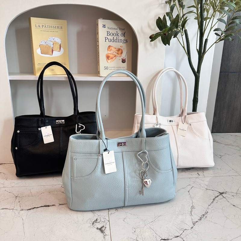 พร้อมส่ง กระเป๋าสะพายข้าง กระเป๋าถือผู้หญิง