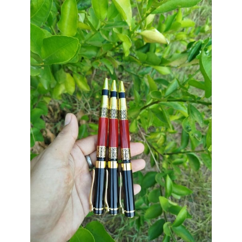 มีดเดินป่ามีดเดือยไก่ ปากกาลายไม้สีแดงงานแนวสะสมสวยๆ - รูปที่ 2