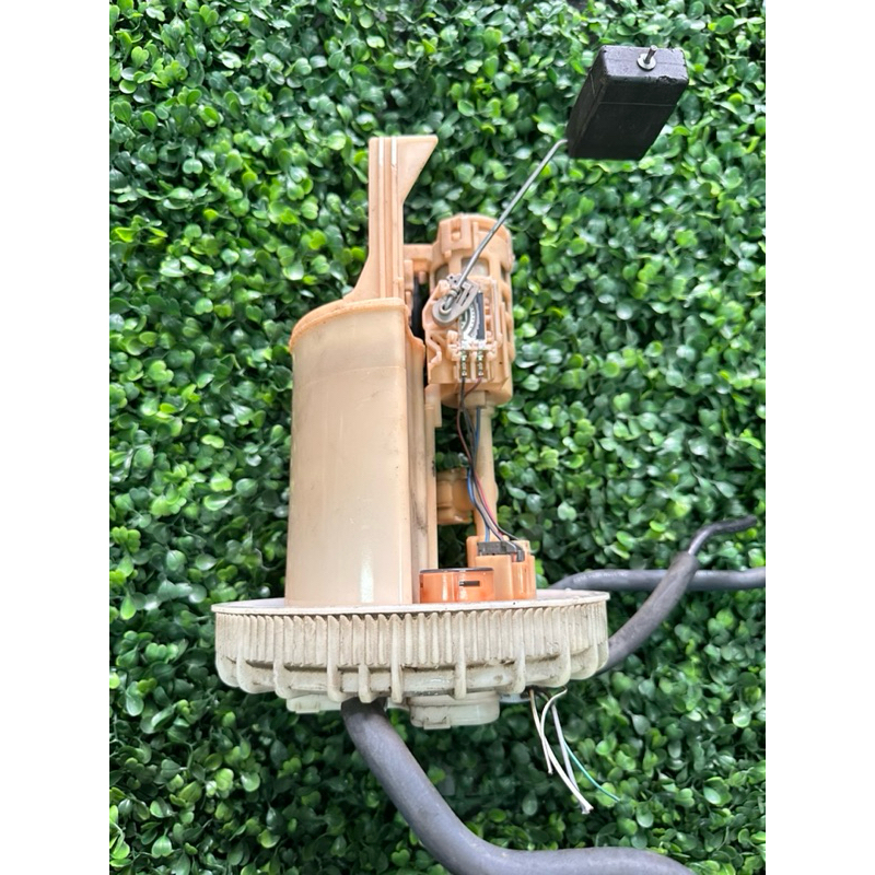 ปั๊มติ๊ก Yaris 2014-2018 Fuel Pump engine 3NR toyota