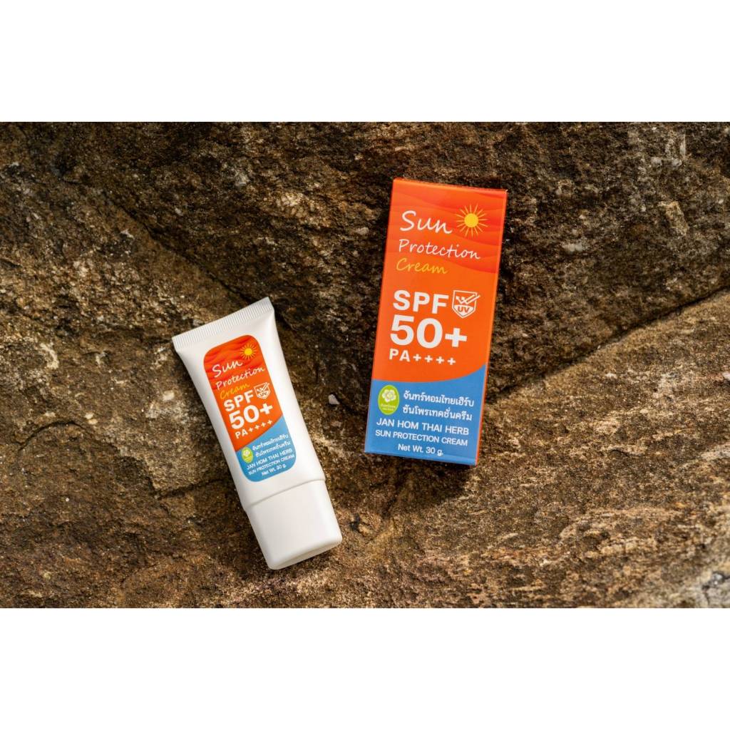 ครีมกันแดด จันทร์หอม (Jan Hom) ไทยเฮิร์บซันโพรเทคชั่นครีม SPF50+ PA++++ 30g.