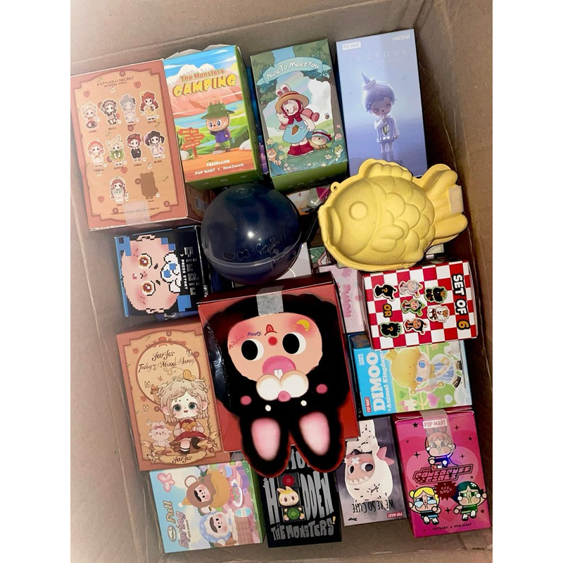 Art toy มือสอง พร้อมกล่องและการ์ด