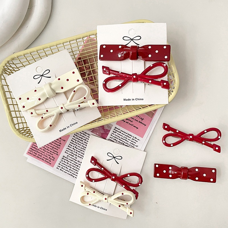 Rubuyou กิ๊บติดผมโบว์ลายจุดสีแดงคลาสสิกคลิปหน้าม้าคิตตี้น่ารักคลิปโบว์หวาน ละเอียดอ่อน ย้อนยุค-ส่งเร็ว🚚