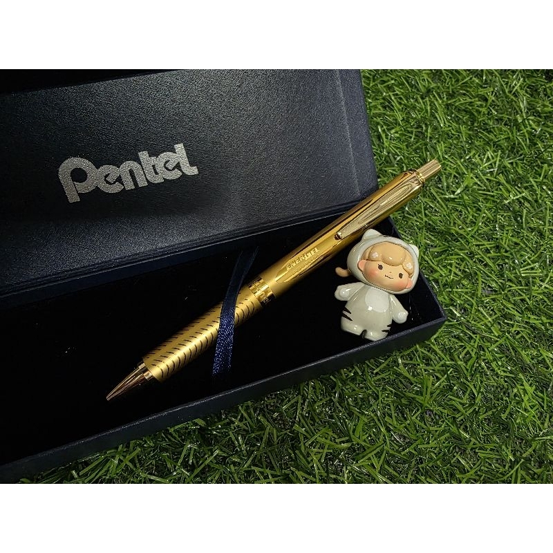 ปากกาPentel สวยหรูดีไชร์ สวยเหมาะทุกเทศกาลเกินรับรุ่นBl- 407X-A
