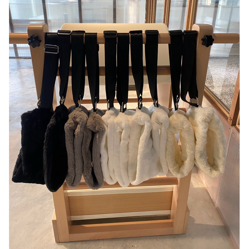 Fuzzy strap พร้อมส่ง อุปกรณ์เสริมสำหรับ Cadillac