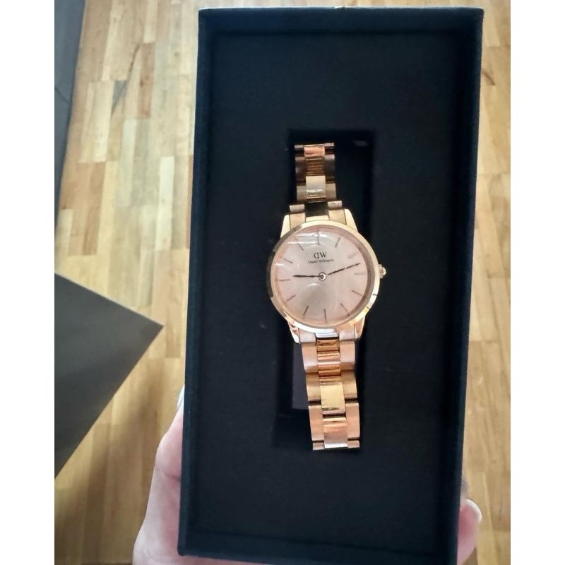 นาฬิกา Daniel Wellington สี rose gold