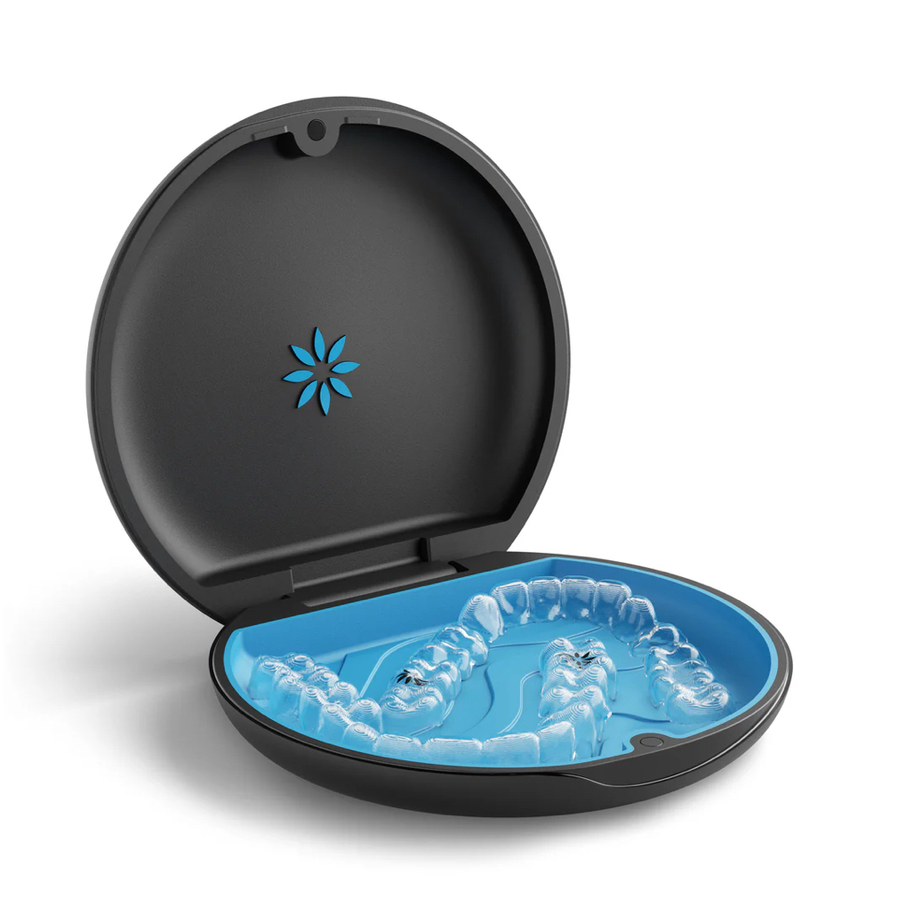 Invisalign case (ของแท้) อินวิซาไลน์เคส กล่องใส่อุปกรณ์จัดฟันใส กล่องใส่รีเทนเนอร์