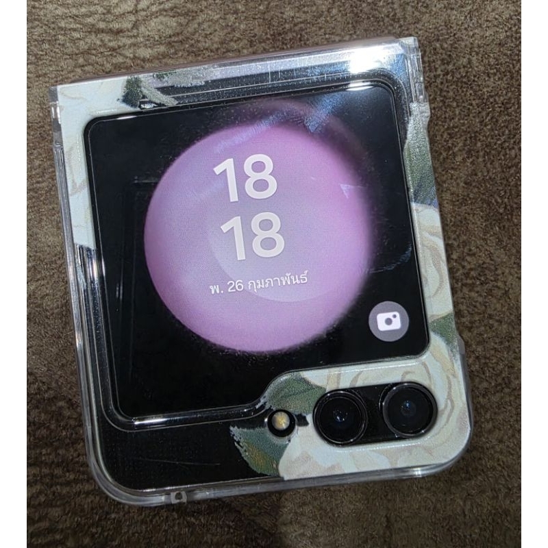Samsung​ z​ flip​ 5 มือ ​2