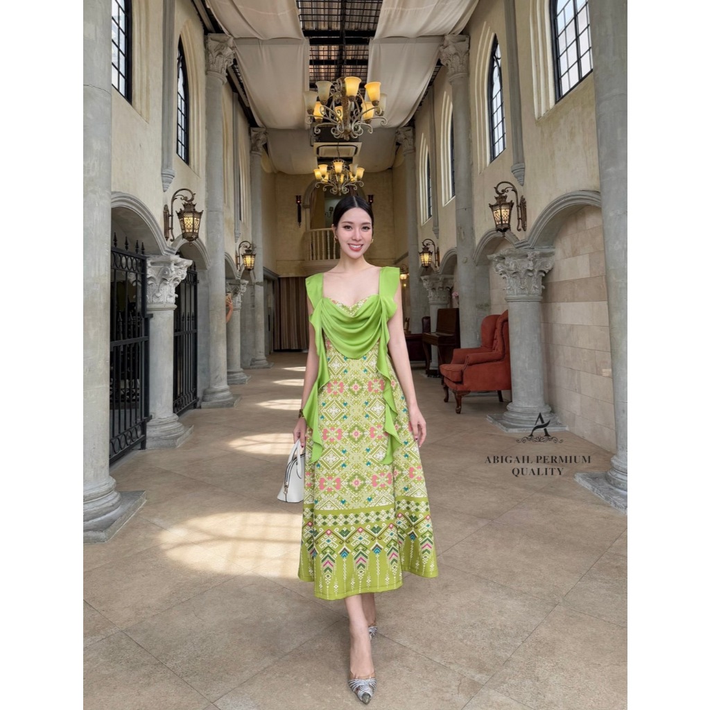 ABIGAIL BRAND ABG192 ชุดเดรสลายไทยทรงบานดูสวยหรู
