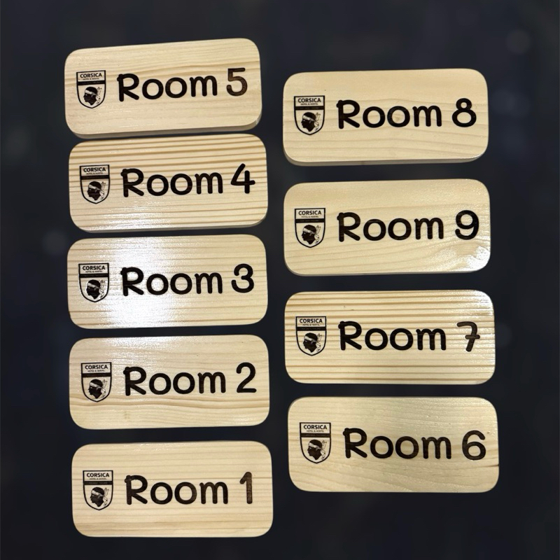 ป้ายเลขที่ห้องโรมแรม คอนโด ป้ายไม้สนเลเซอร์ ป้ายบ้านเลขที่